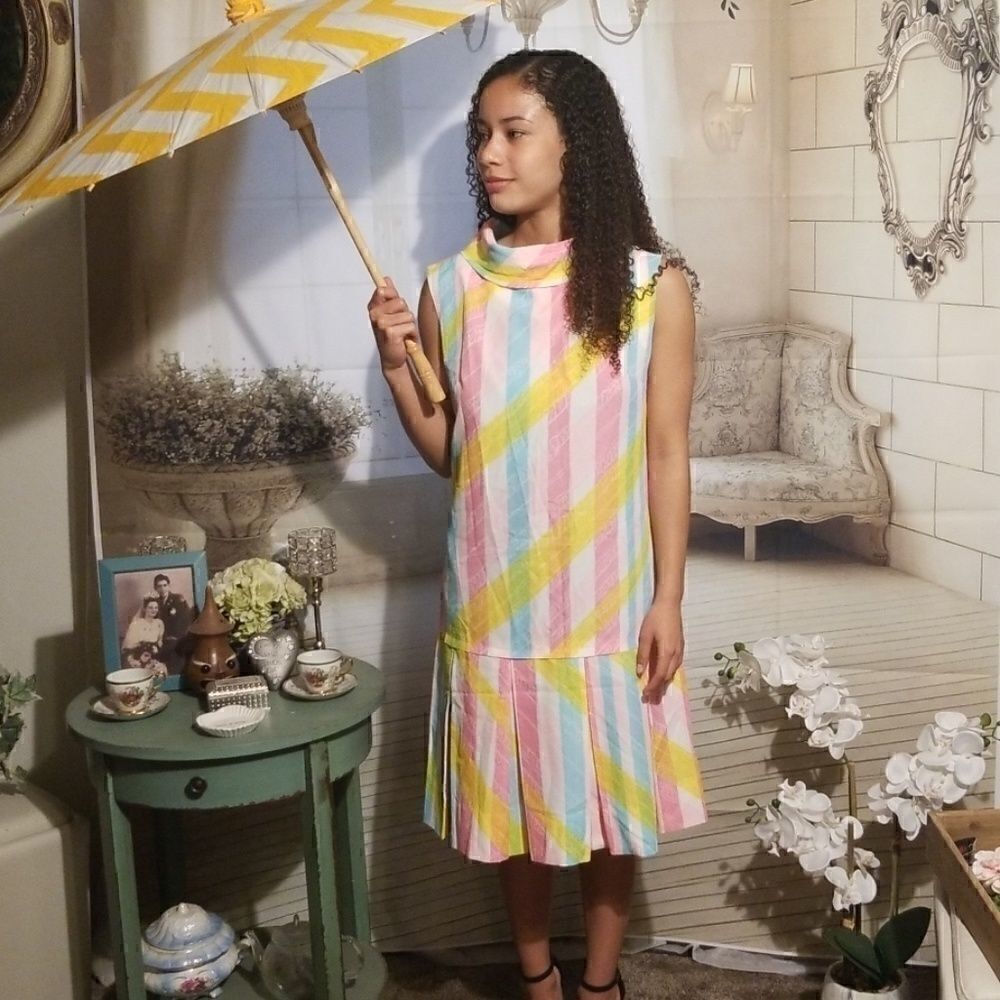 Westbury Fashions VTG Pastel Striped dress with kick pleats - Picture 2 of 8